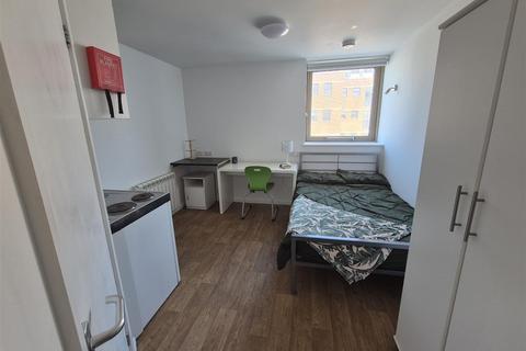 undefined, BOURNEMOUTH STUDIOS, BILLS INCLUDED