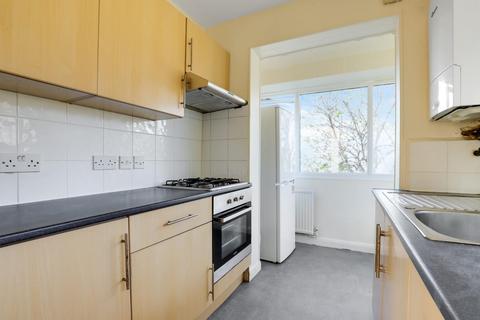 undefined, Moremead, Catford