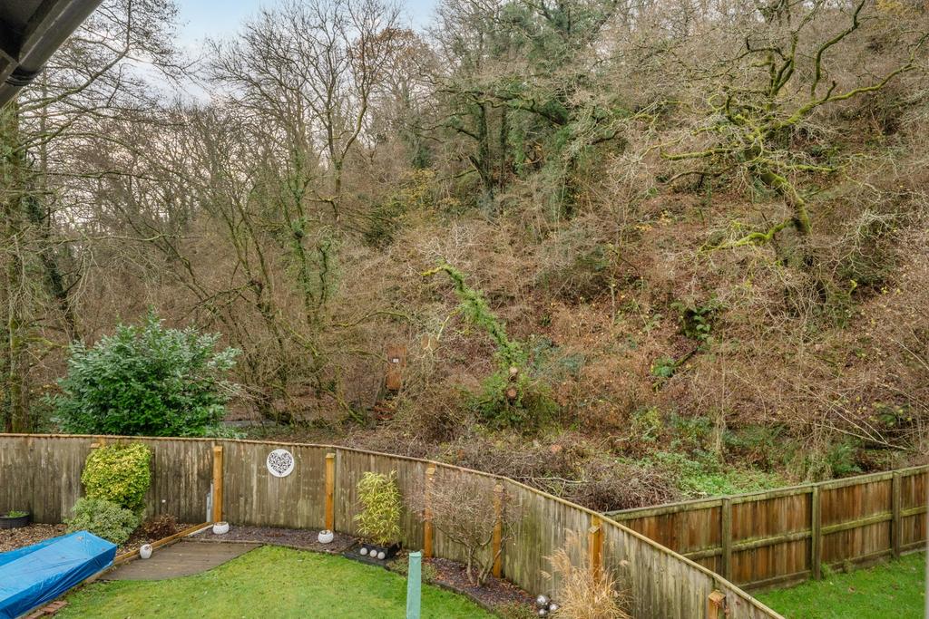 1388111-14-6936e605f0e7c