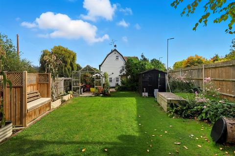 4 bedroom house for sale, Rayleigh Road, Hutton, CM13