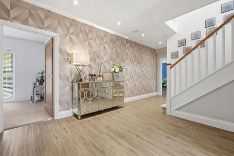 4 bedroom detached house for sale, Roman Road, Shenfield, CM15