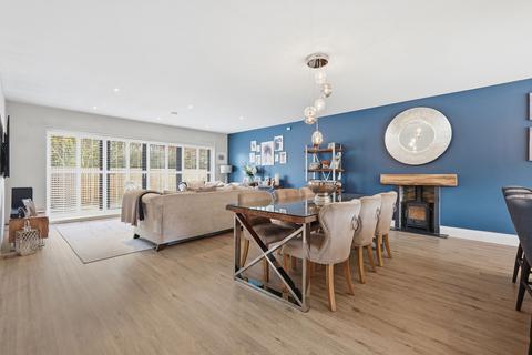 4 bedroom detached house for sale, Roman Road, Shenfield, CM15