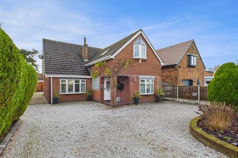 4 bedroom detached house for sale, Ferry Lane, Woodmansey, Beverley, HU17 0SE