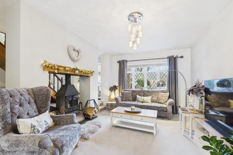 4 bedroom detached house for sale, Ferry Lane, Woodmansey, Beverley, HU17 0SE