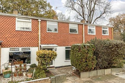 undefined, Campbell Close, Twickenham TW2