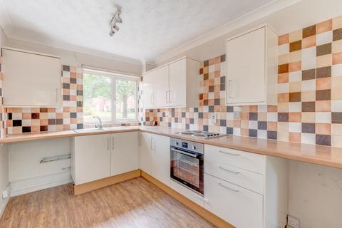 2 bedroom terraced house to rent, Binton Close, Matchborough East, Redditch, B98