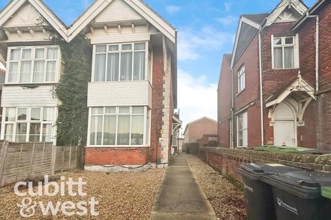undefined, London Road Portsmouth PO2
