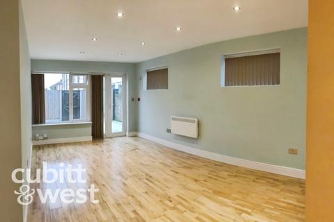 undefined, London Road Portsmouth PO2