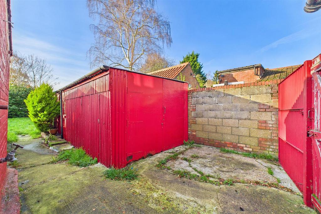Outbuilding.jpg