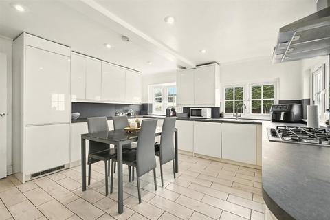 4 bedroom house for sale, Lower Dunton Road, Horndon-On-The-Hill, SS17