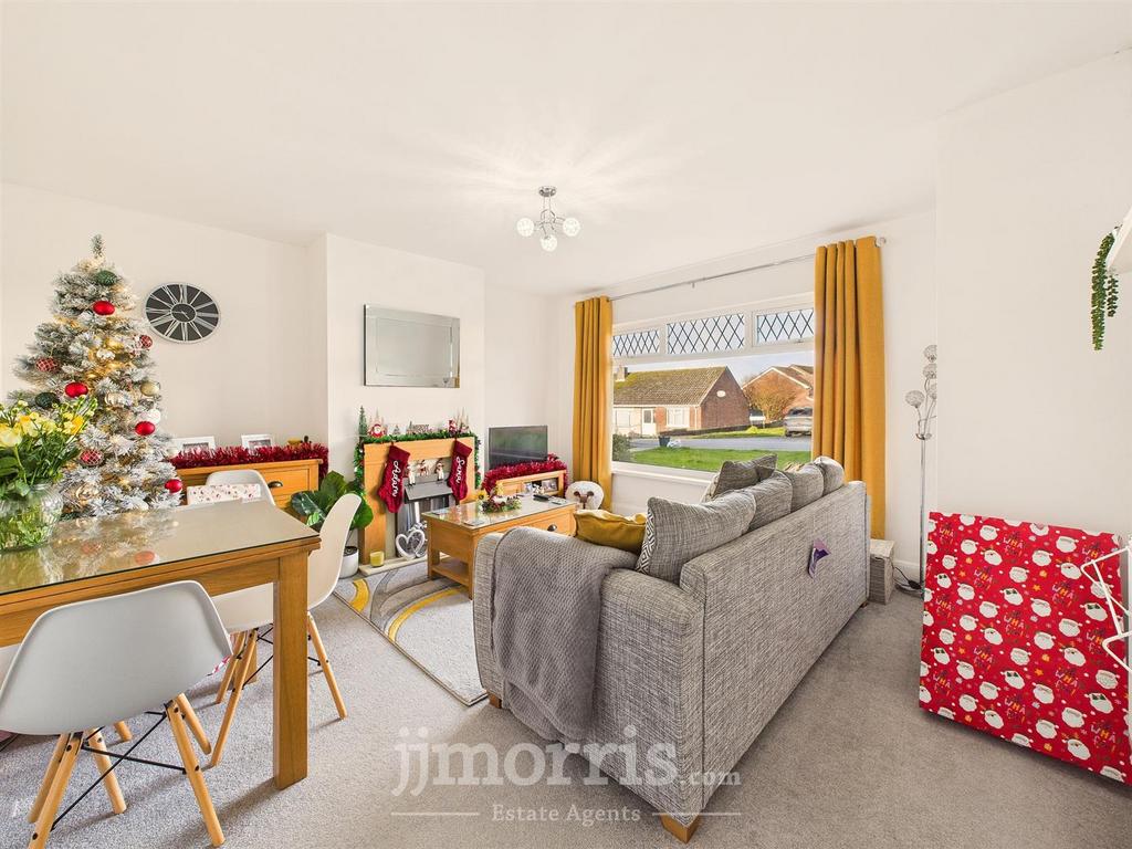 Living/Dining Room