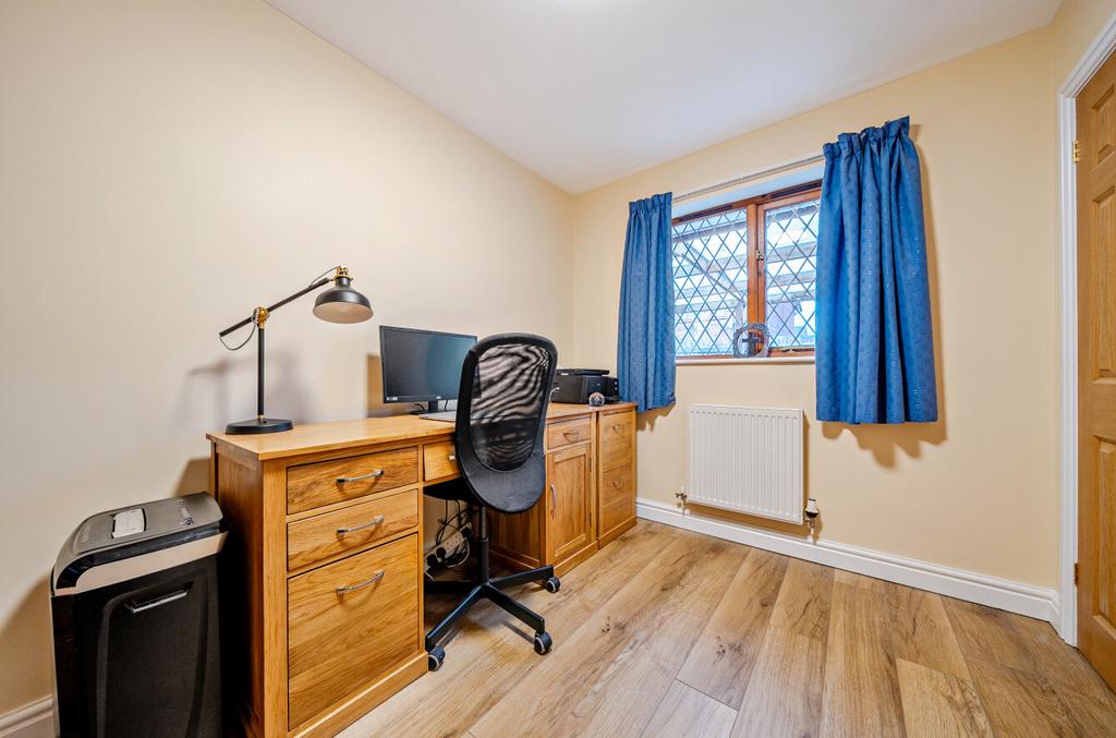 1386524-18-6931a5...