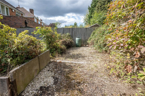3 bedroom semi-detached house to rent, Cherington Road, Birmingham B29