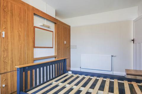2 bedroom semi-detached house to rent, Cherington Road, Birmingham B29