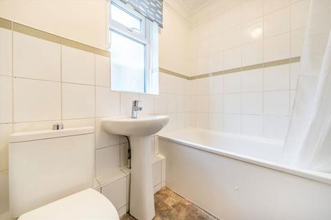 1 bedroom flat for sale, Eastbury Grove, London W4