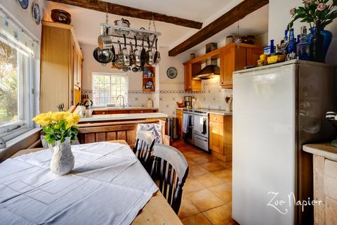 6 bedroom detached house for sale, Beaumont