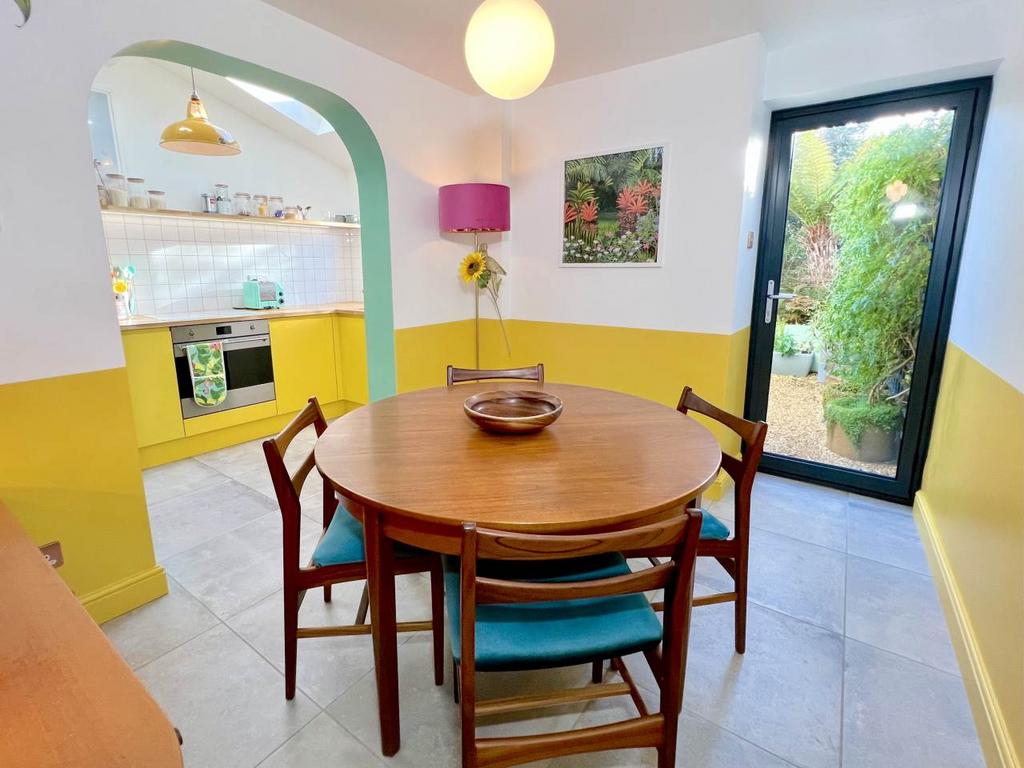 Dining room 2