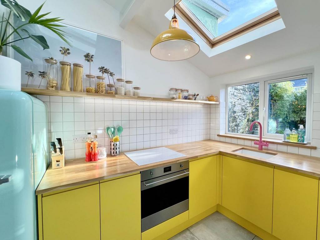 Kitchen 1