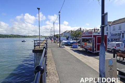 undefined, Appledore