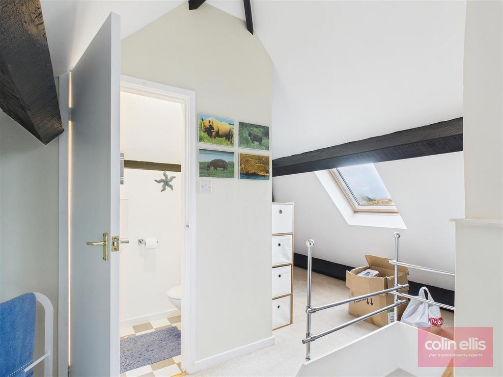 CAM05075 G0-PR0250-STILL015.jpg