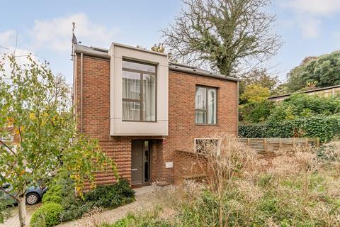 3 bedroom semi-detached house to rent, Ravensdale Gardens, Crystal Palace, London, SE19