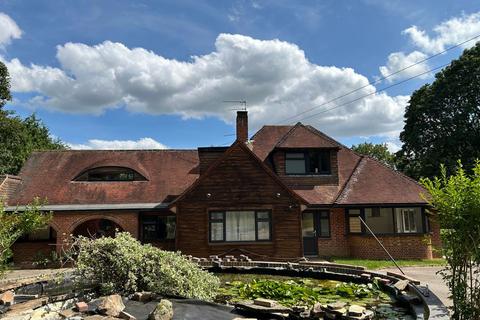 undefined, Bath Road, Reading RG10