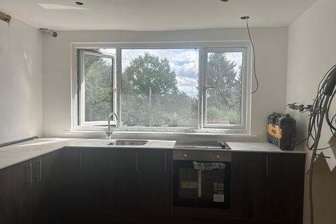 undefined, Bath Road, Reading RG10