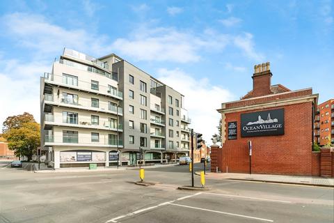 1 bedroom apartment for sale, Royal Crescent Road, Southampton SO14