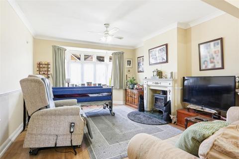 undefined, 15 Barrow Avenue, CARSHALTON