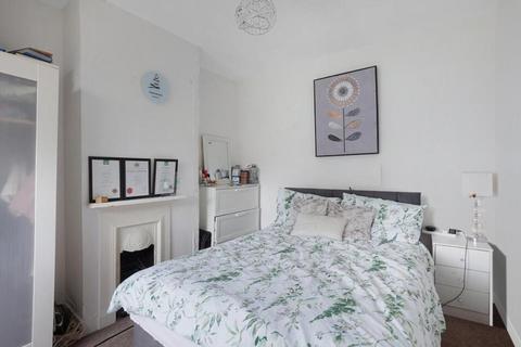 3 bedroom terraced house to rent, Cavendish Avenue, Gillingham