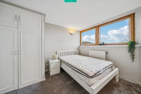 undefined, Upper Whistler Walk, World's End Estate, London, SW10 0ER