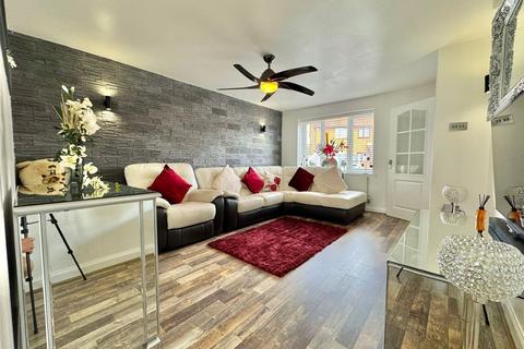 5 bedroom detached house for sale, Tiverton Drive, Warwickshire CV11