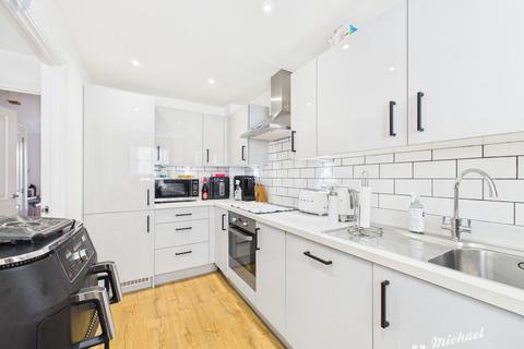 3 bedroom semi-detached house for sale, Nutmeg Close, Kingsbrook, Aylesbury, Buckinghamshire