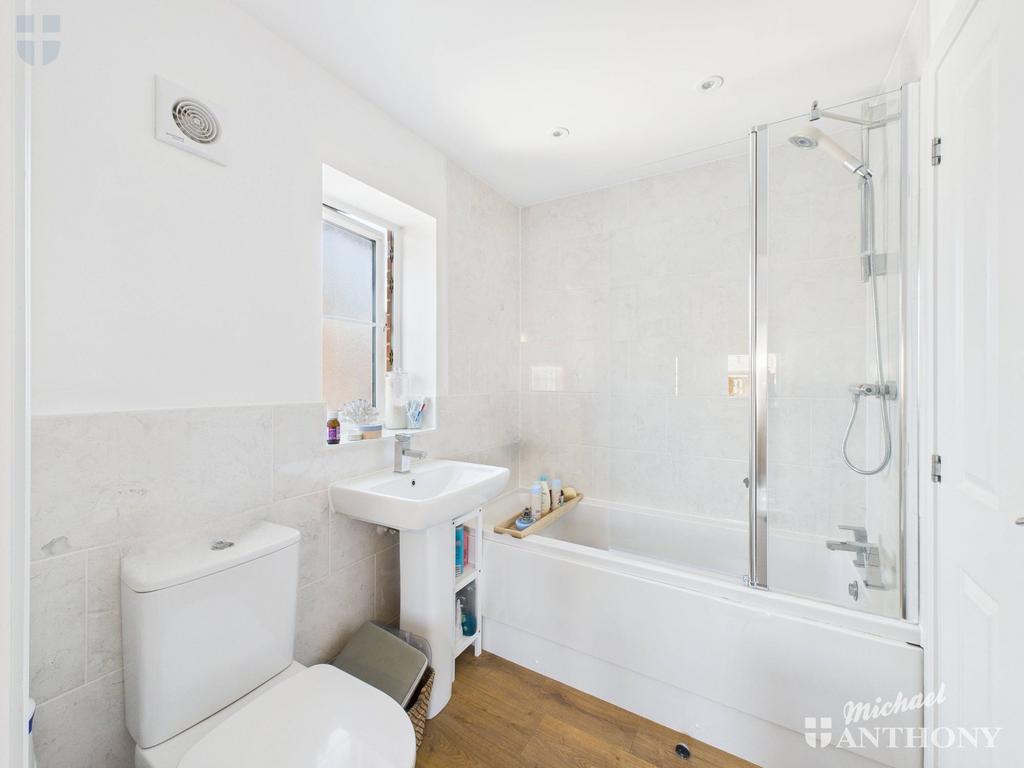 A4d0f3de4c644eaca3e204ea97f721f3 80 CAM03218 G0-PR0