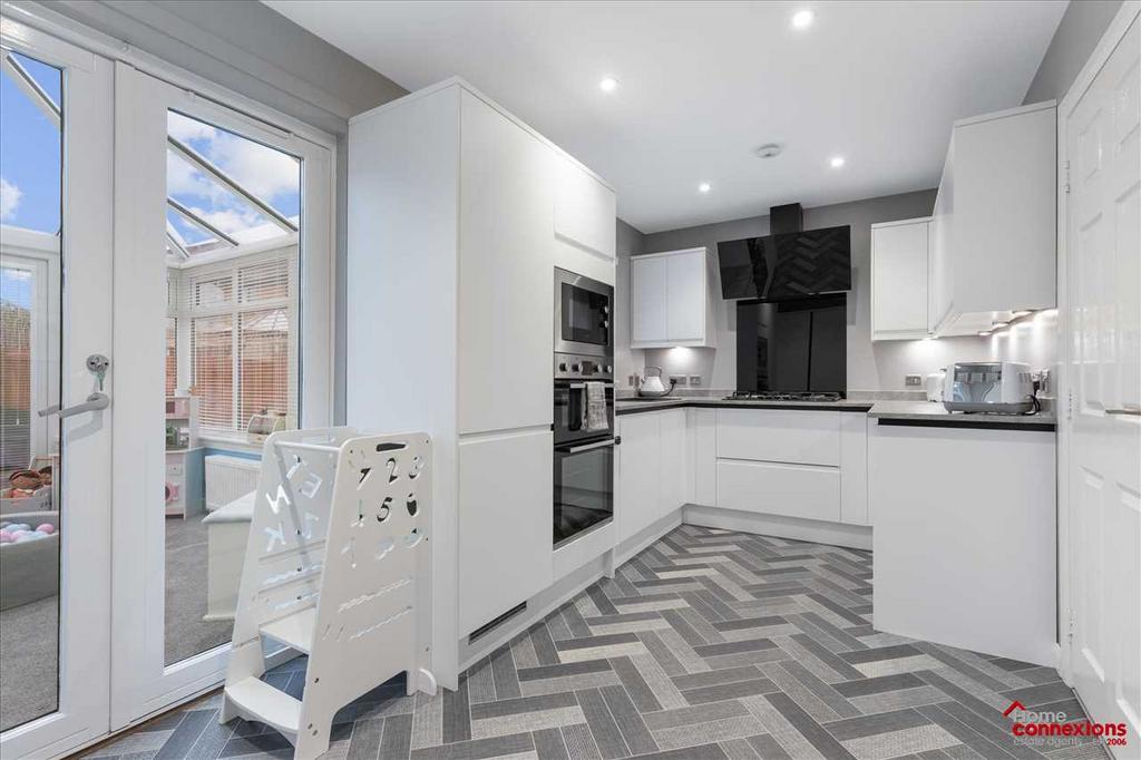Kitchen (3)