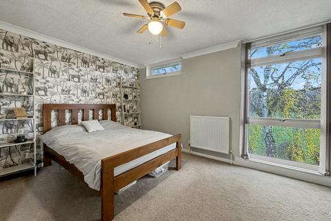 2 bedroom maisonette for sale, Sproughton Court, Sproughton, Ipswich, IP8