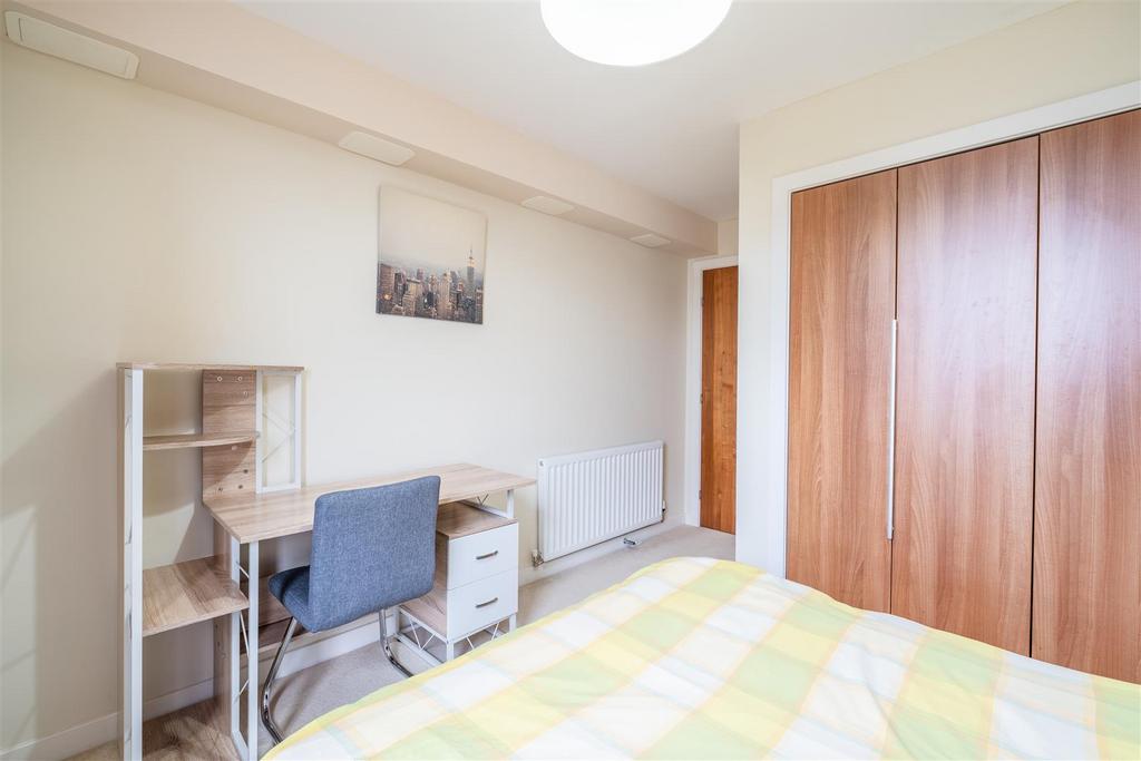 Bedroom.two.jpg