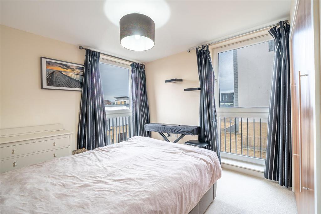 Bedroom.one.jpg