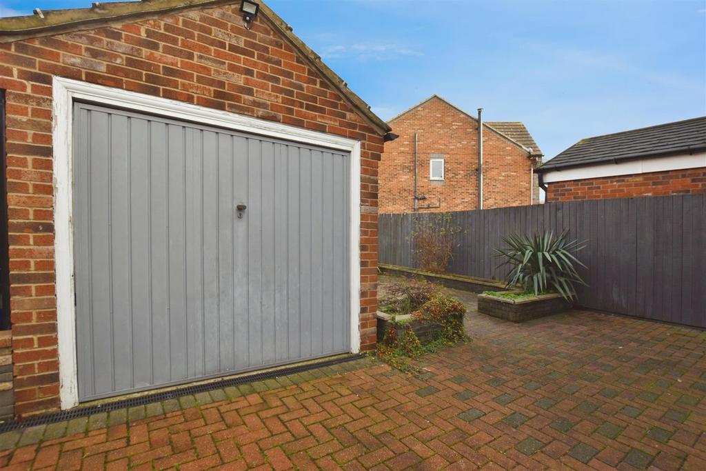 Garage &amp; Driveway