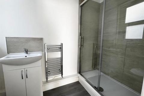 1 bedroom apartment to rent, Alhambra Road, Southsea