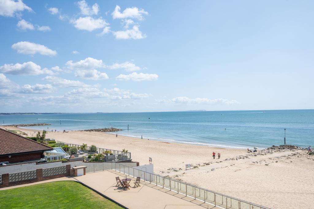 Sandbanks Beach
