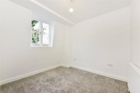 undefined, Mount Terrace, London, E1