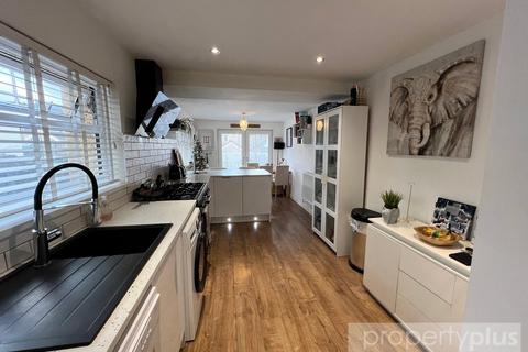undefined, Stuart Street, Treorchy, Rhondda Cynon Taff, CF42