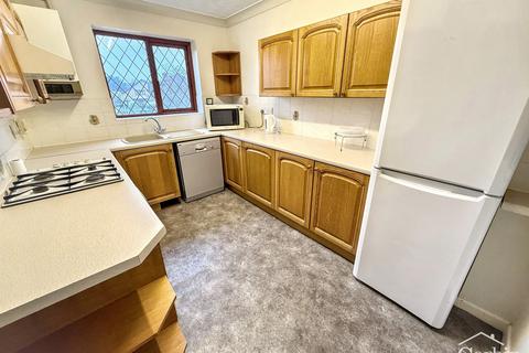 6 bedroom terraced house for sale, Baverstock Road, Poole, BH12 5