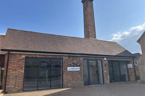 Office to rent - Station Road, Petersfield