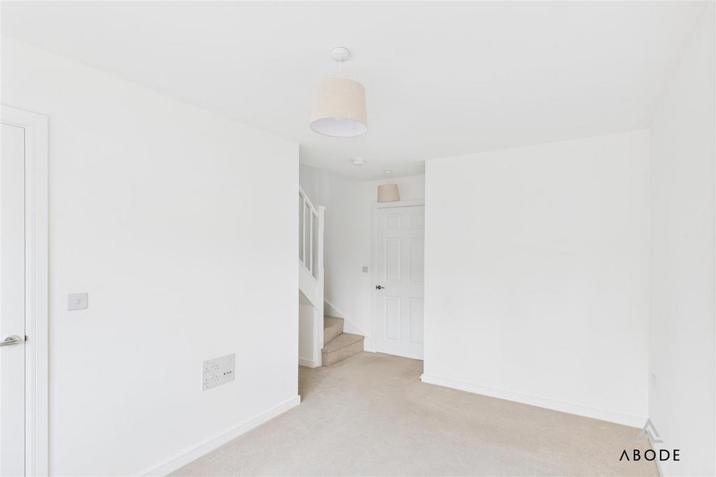 CAM03473 G0-PR0426-STILL002.jpg