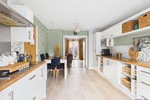 4 bedroom detached house for sale, Quayside Way, Gloucester GL2