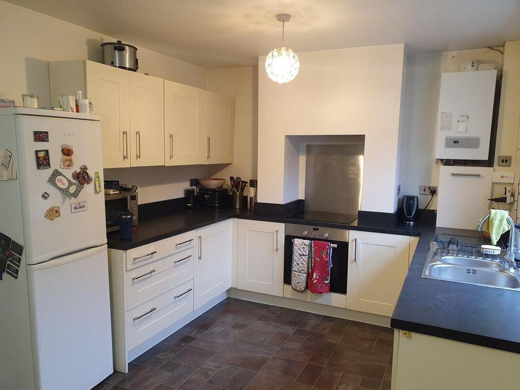 Kitchen..jpg