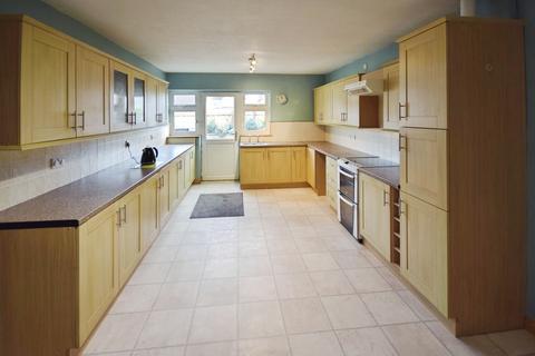5 bedroom detached bungalow for sale, Hoylake Drive, Skegness PE25