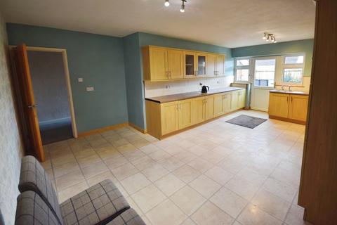 5 bedroom detached bungalow for sale, Hoylake Drive, Skegness PE25
